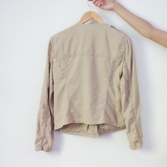 GAP Light Jacket - Picture 5 of 7